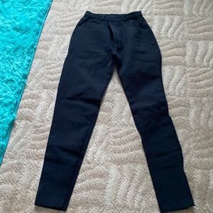 Nice jeans plain no design I don’t have this jeans any more